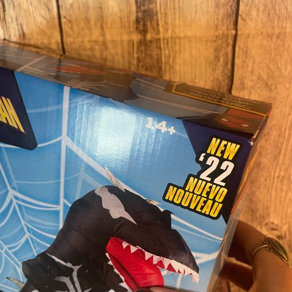 HTF Venomosaurus Adult Inflatable Dinosaur Costume Spiderman by Jazwares - Picture 10 of 12
